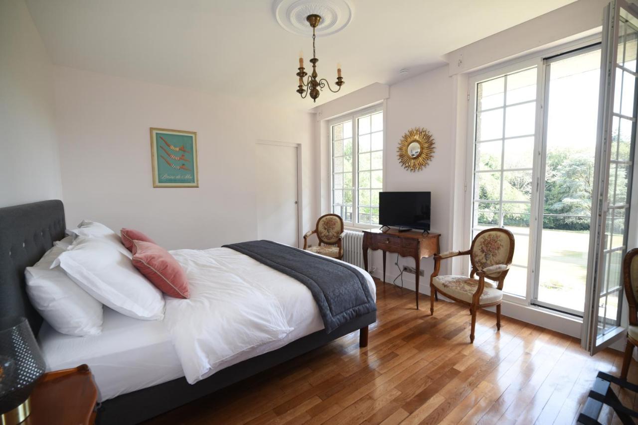 Manoir De Kerguestenen Gestel エクステリア 写真